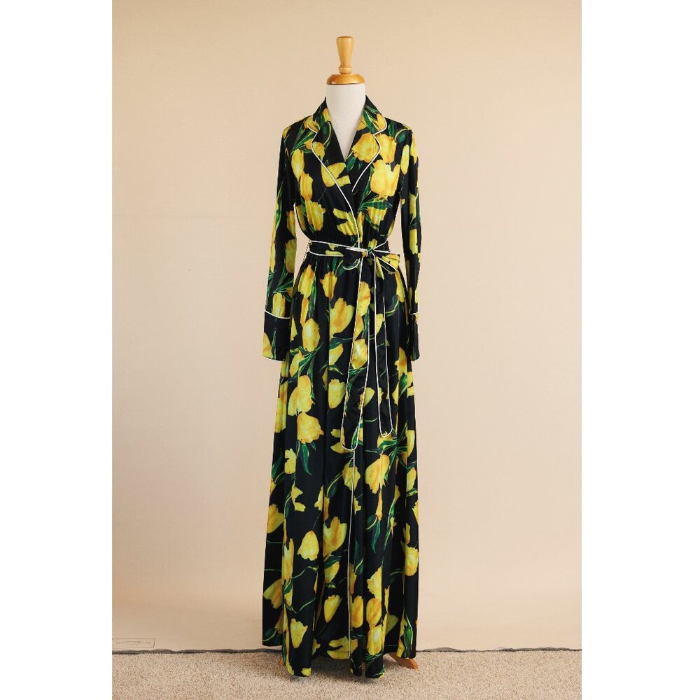 Vintage Latiste dressing robe with yellow tulip print, size small